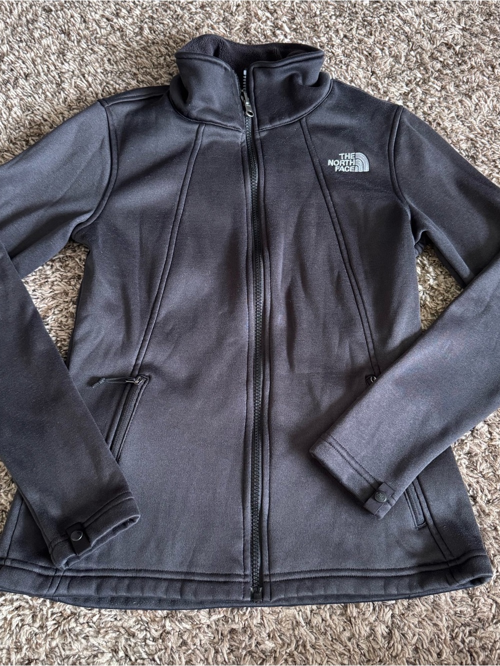 The North Face Women's Full-Zip Black Jacket